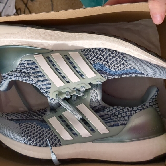 Adidas ultraboost magic gray sneakers size 7 unisex - Picture 4 of 5